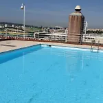 Apart Lisbon Pool Metro Garage