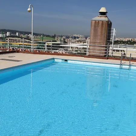 Pool Metro Garage