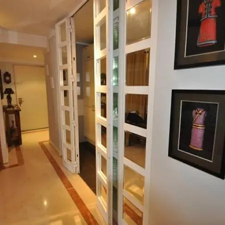 Apart Lisbon Pool Metro Garage Apartment
