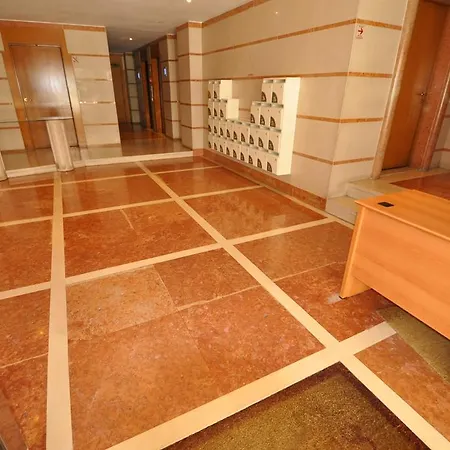 Apart Lisbon Pool Metro Garage Apartment *