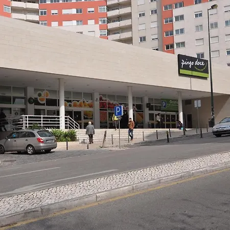 Apart Lisbon Pool Metro Garage * Lisbon