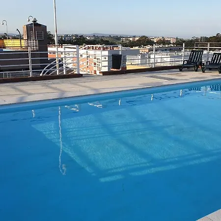 Pool Metro Garage شقة *