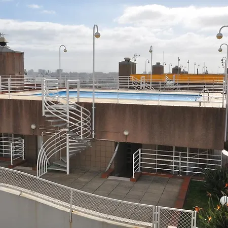 شقة Pool Metro Garage